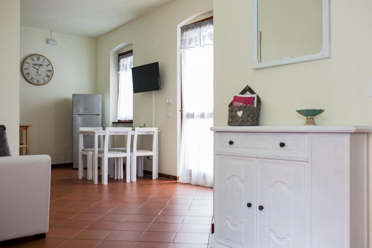 Casa Vacanze Tra Le Mura Леванто Екстериор снимка