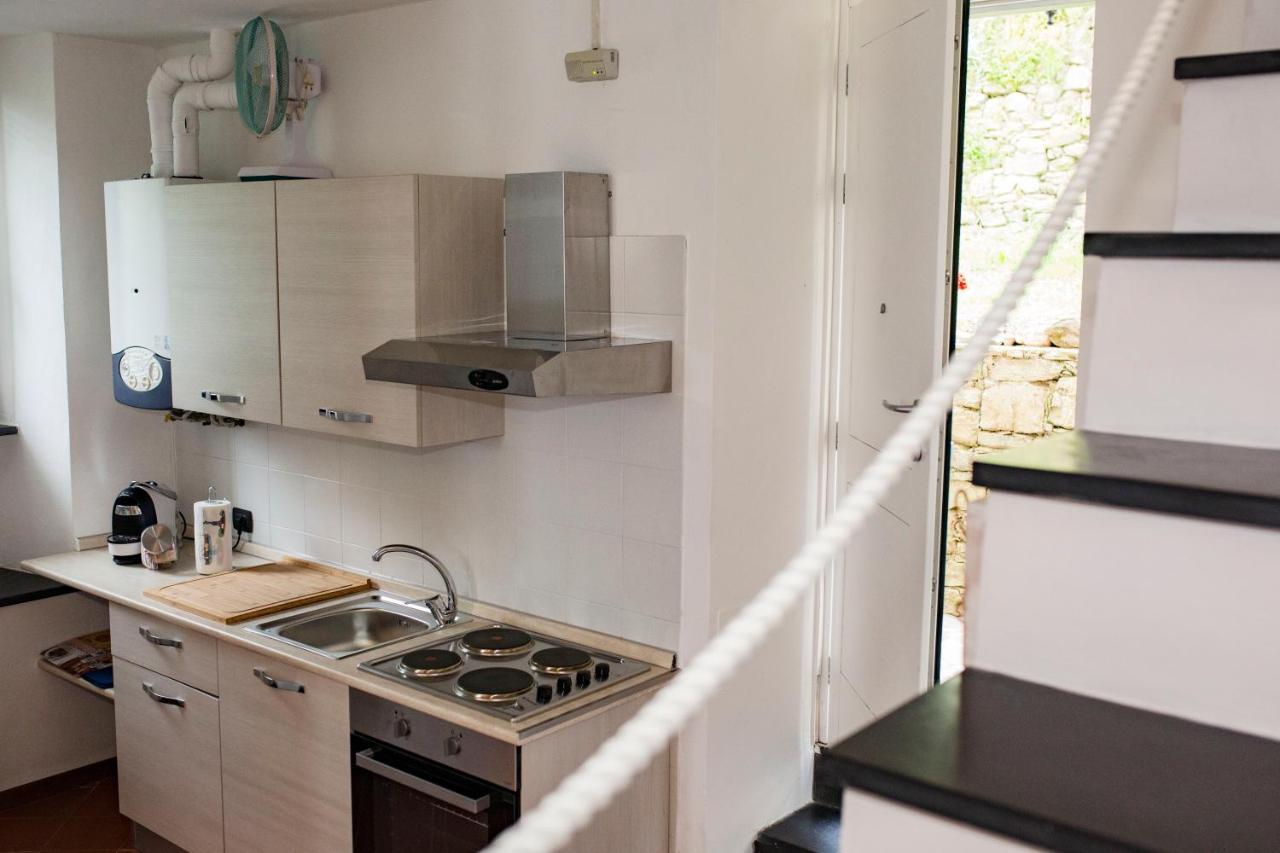 Casa Vacanze Tra Le Mura Леванто Екстериор снимка