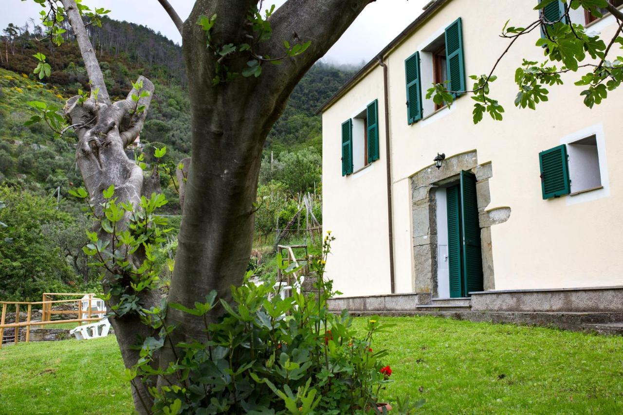 Casa Vacanze Tra Le Mura Леванто Екстериор снимка