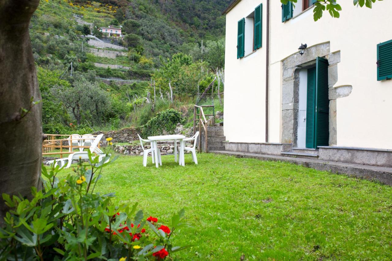 Casa Vacanze Tra Le Mura Леванто Екстериор снимка