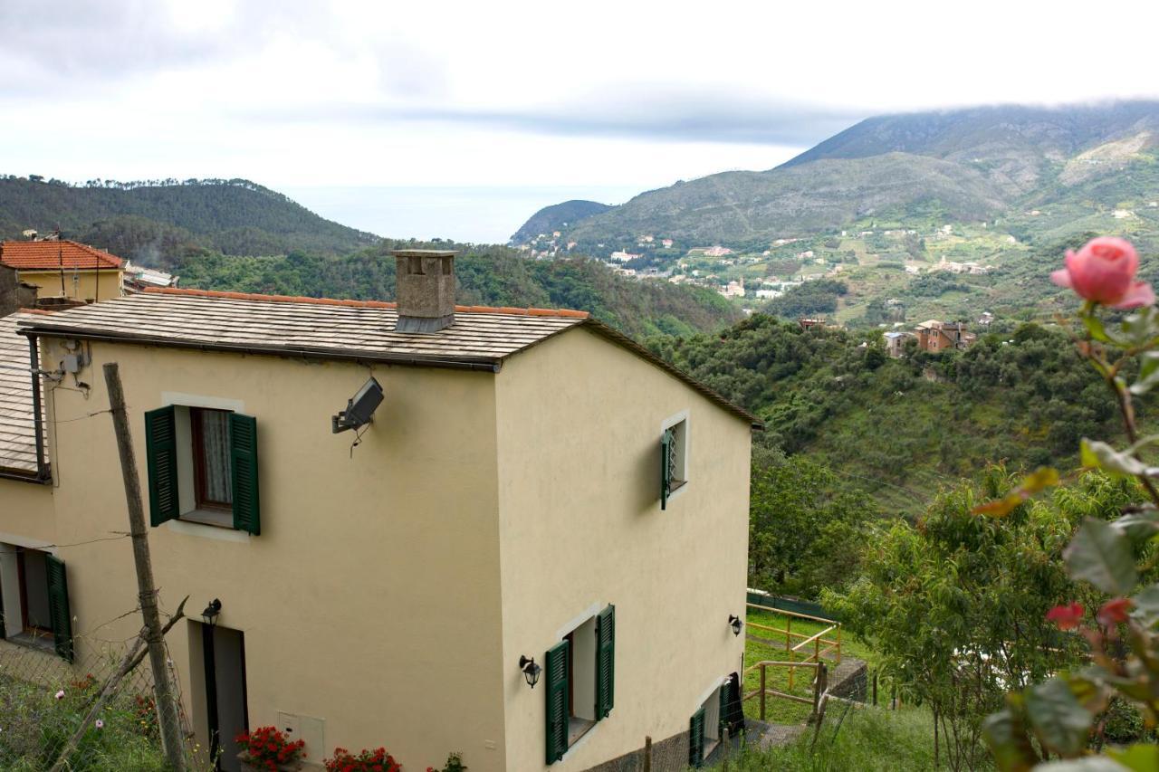 Casa Vacanze Tra Le Mura Леванто Екстериор снимка